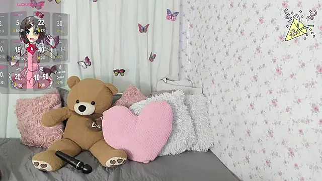 Snapshot of karinaEbony chatting on 2, 2, 2026 karinaEbony online show from 2, 2, 2026