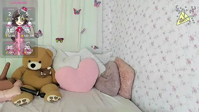 Snapshot of karinaEbony chatting on 24, 2, 2026 karinaEbony online show from 24, 2, 2026