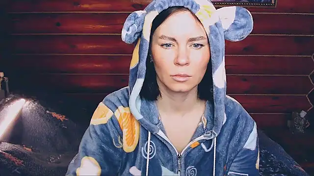 Platina Fox online show from 6, 2, 2025