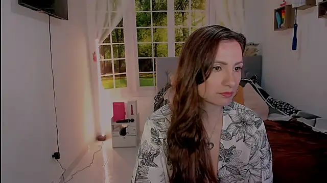 vanessabrown  online show from 8, 5, 2026