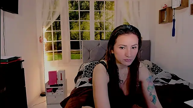 vanessabrown  online show from 1, 7, 2026