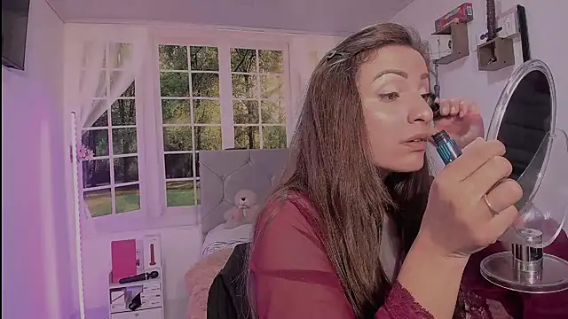 vanessabrown  online show from 3, 4, 2026