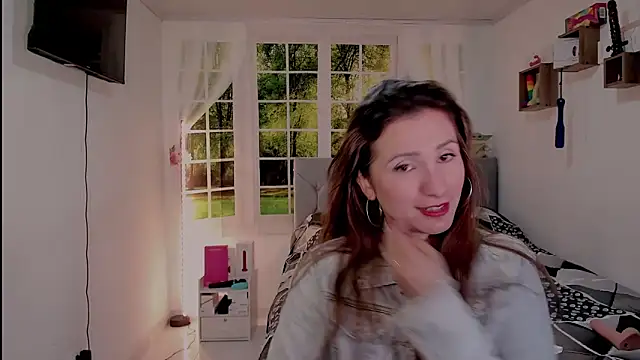 vanessabrown  online show from 17, 5, 2026