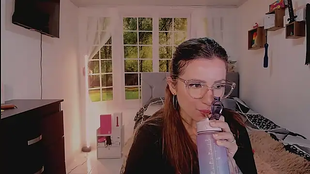 vanessabrown  online show from 30, 5, 2026