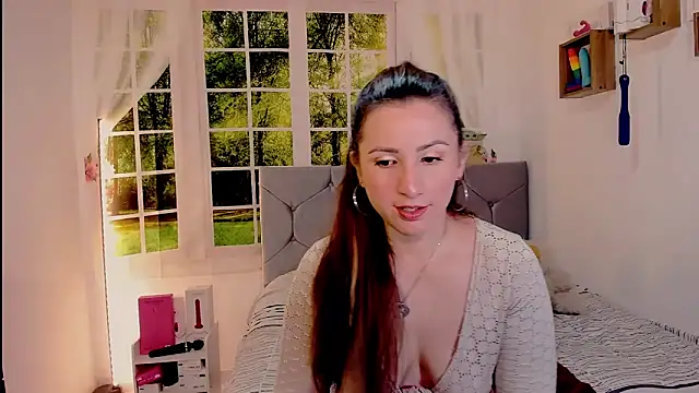 vanessabrown  online show from 17, 6, 2026