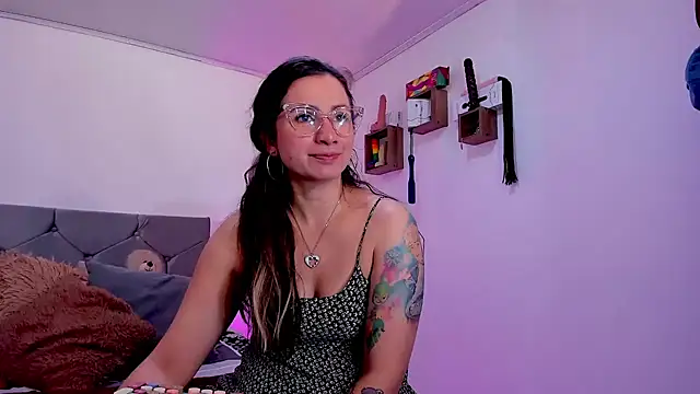 vanessabrown  online show from 29, 11, 2025