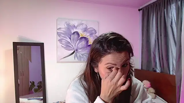 vanessabrown  online show from 27, 2, 2025