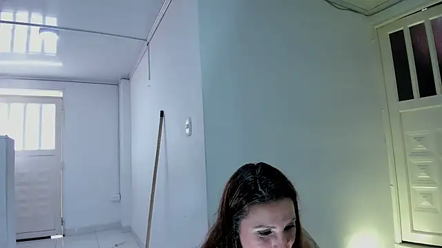 vanessabrown  online show from 16, 7, 2026