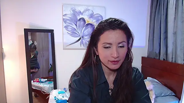 vanessabrown  online show from 11, 3, 2025