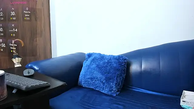 Mature Skinny online show from 10, 11, 2025