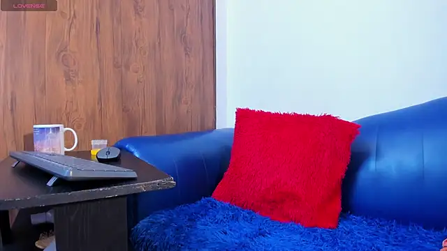 Mature Skinny online show from 13, 3, 2026