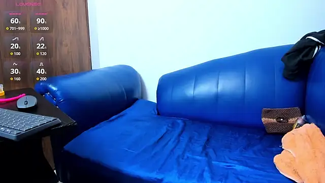 Mature Skinny online show from 8, 10, 2025