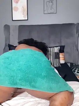 PearlSexxy69 online show from 5, 10, 2025