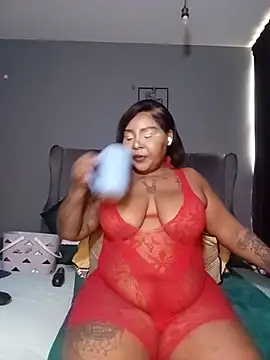 PearlSexxy69 online show from 13, 7, 2026
