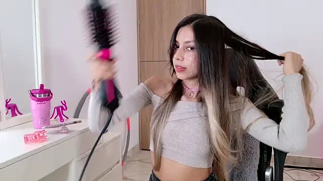 Sensualtease online show from 20, 9, 2025