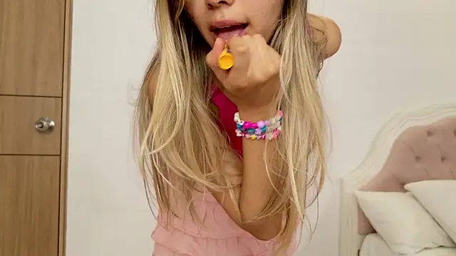 Sensualtease online show from 16, 1, 2025