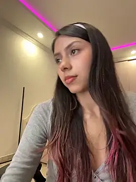 Sensualtease online show from 28, 4, 2026