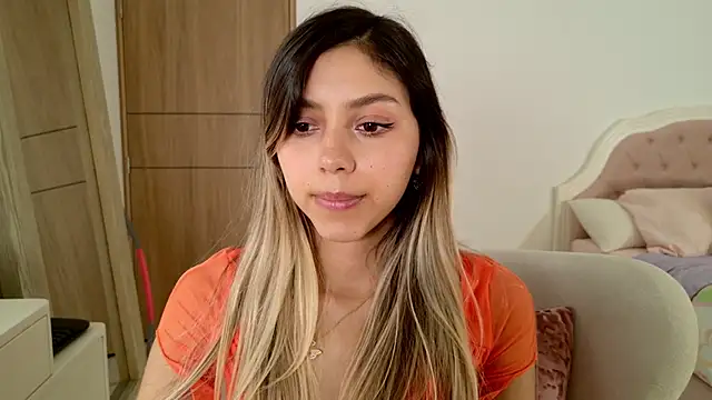 Sensualtease online show from 7, 2, 2025