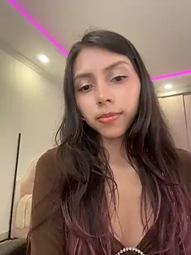 Sensualtease online show from 6, 5, 2026