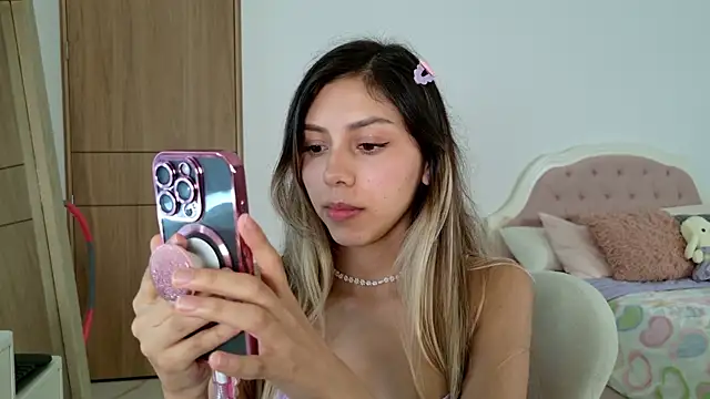 Sensualtease online show from 6, 2, 2025