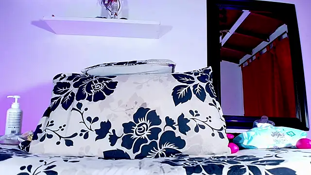 sofi decker online show from 13, 3, 2025