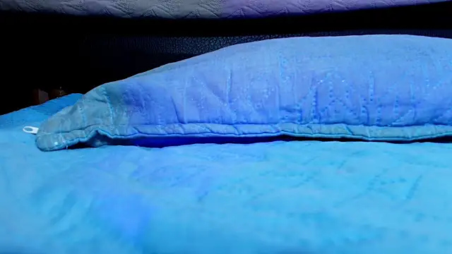 sofi decker online show from 20, 10, 2025