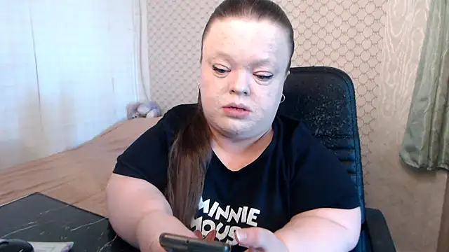 Janiffer MiMi online show from 3, 5, 2026