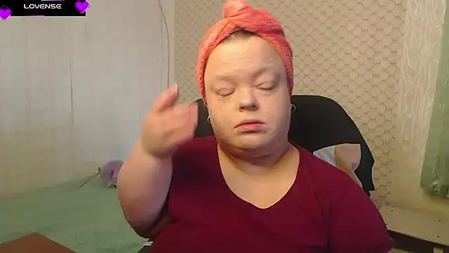 Janiffer MiMi online show from 5, 3, 2026