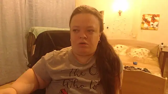 Janiffer MiMi online show from 7, 3, 2025