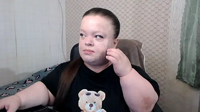 Janiffer MiMi online show from 10, 5, 2026