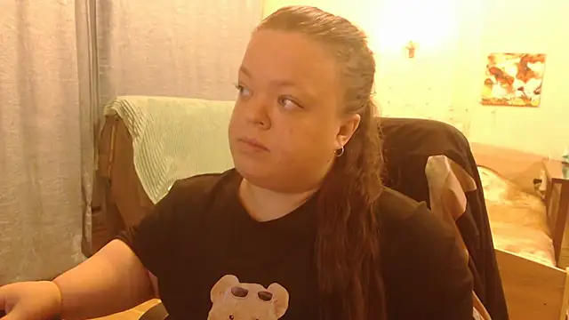 Janiffer MiMi online show from 11, 3, 2025