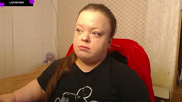 Janiffer MiMi online show from 13, 11, 2025