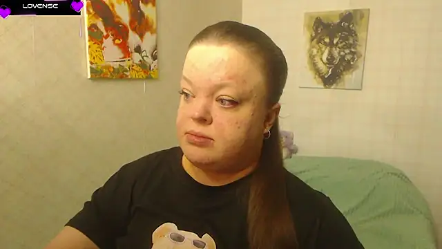 Janiffer MiMi online show from 4, 10, 2025