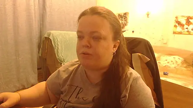 Janiffer MiMi online show from 7, 3, 2025