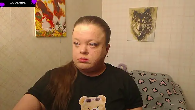 Janiffer MiMi online show from 7, 11, 2025