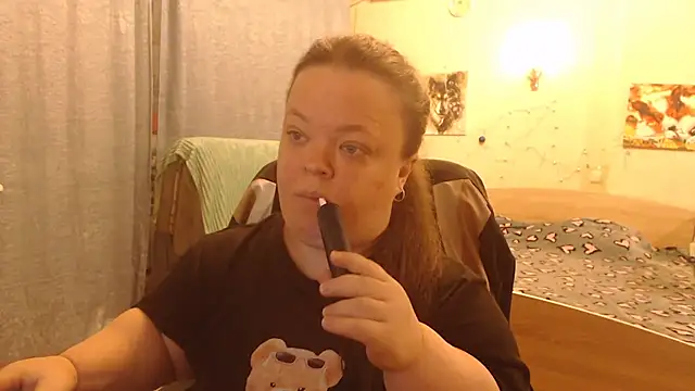 Janiffer MiMi online show from 25, 2, 2025