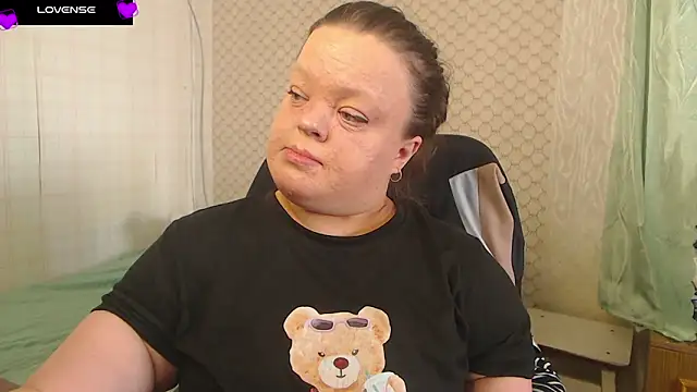 Snapshot of Janiffer_MiMi chatting on 2, 3, 2026 Janiffer MiMi online show from 2, 3, 2026