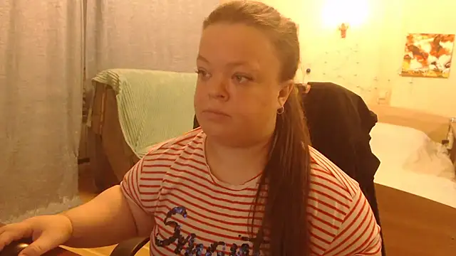 Janiffer MiMi online show from 12, 3, 2025