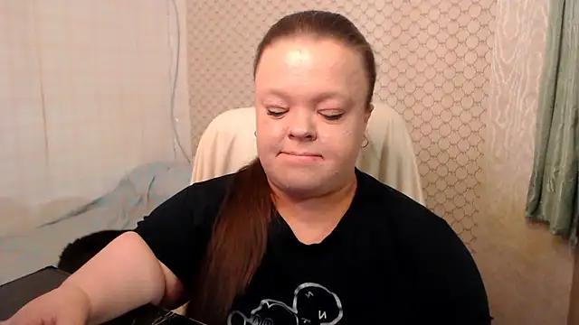 Janiffer MiMi online show from 31, 5, 2026