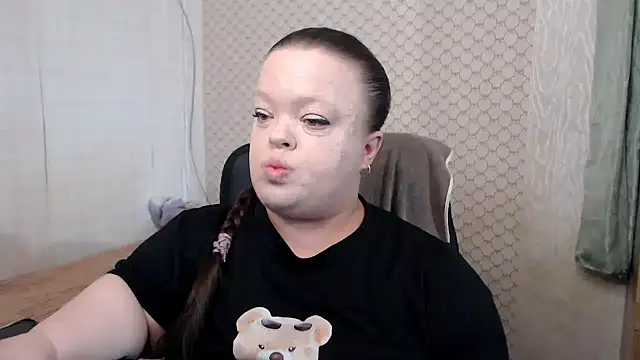 Janiffer MiMi online show from 18, 5, 2026
