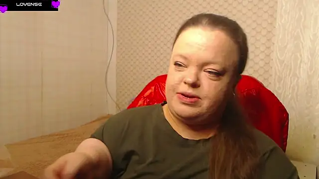 Snapshot of Janiffer_MiMi chatting on 5, 12, 2025 Janiffer MiMi online show from 5, 12, 2025