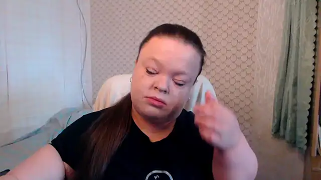 Janiffer MiMi online show from 31, 5, 2026