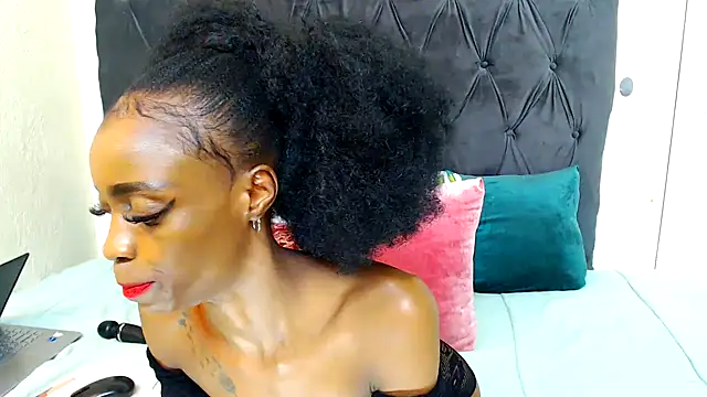 AvaOcean online show from 10, 10, 2025