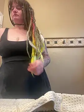 Snapshot of 1-800-FUCKYOU chatting on 12, 10, 2025 1-800-FUCKYOU online show from 12, 10, 2025