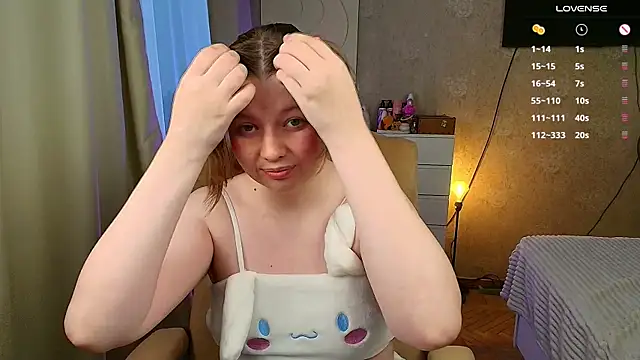 Vivian cutie online show from 13, 10, 2025