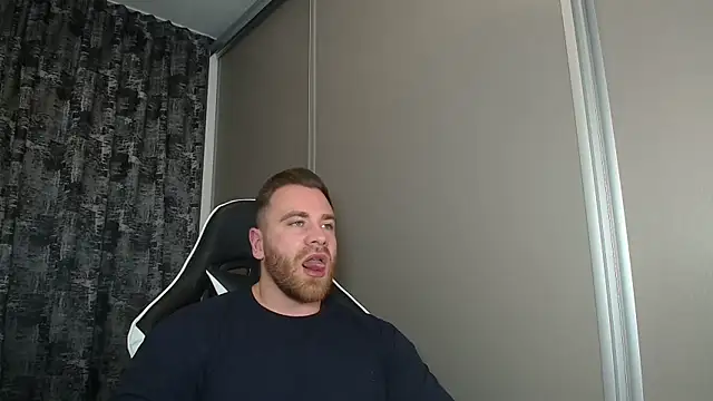 Thori92 online show from 26, 10, 2025