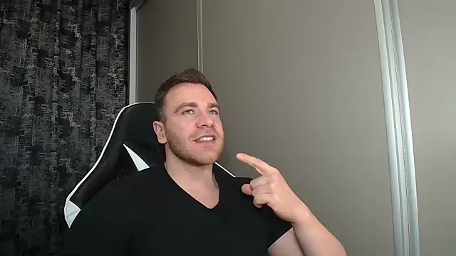 Thori92 online show from 7, 4, 2026