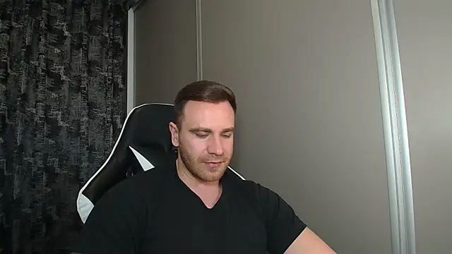 Thori92 online show from 8, 4, 2026