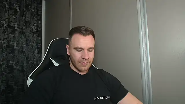 Thori92 online show from 28, 2, 2026