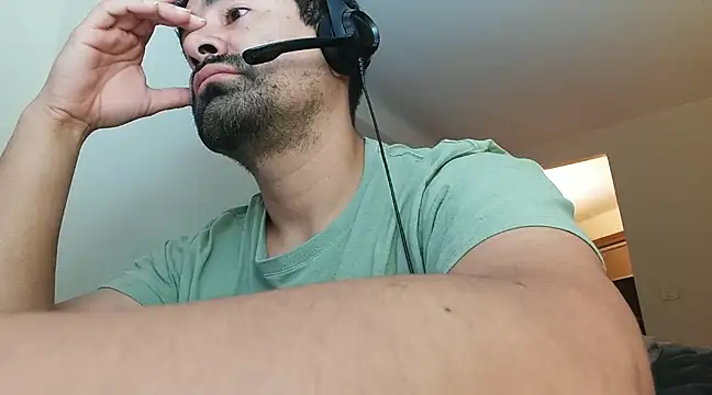 VonDoomdelToro online show from 12, 2, 2025